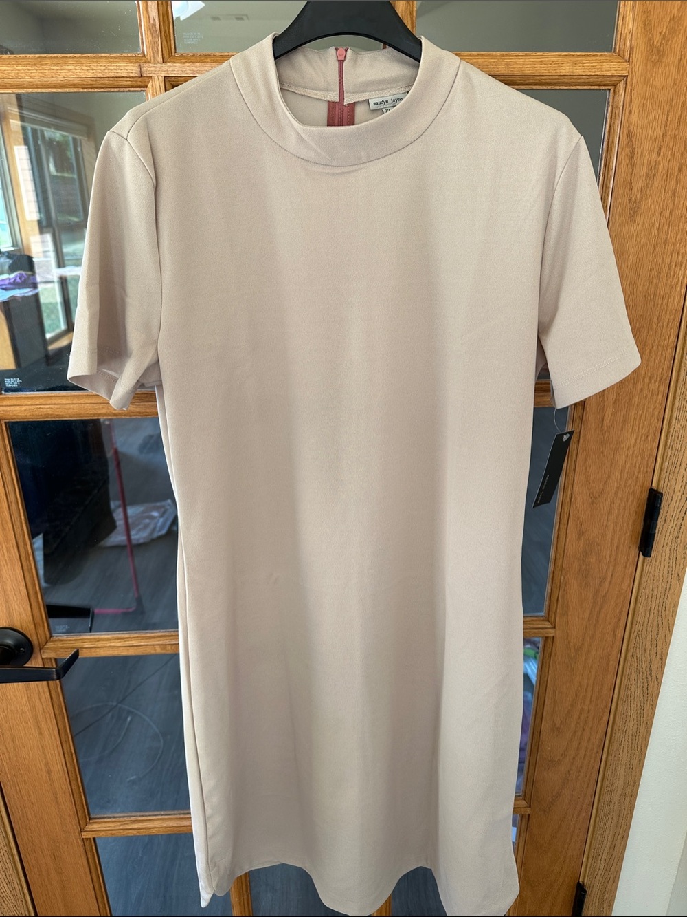 Short Sleeve Plain Shirt-like Garment